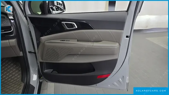 KIA CARNIVAL DIESEL 9-SEATER GRAVITY
