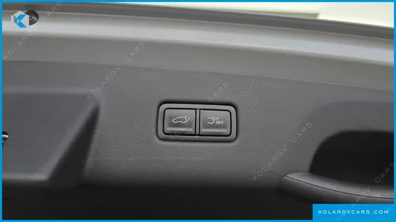 KIA CARNIVAL DIESEL 9-SEATER GRAVITY