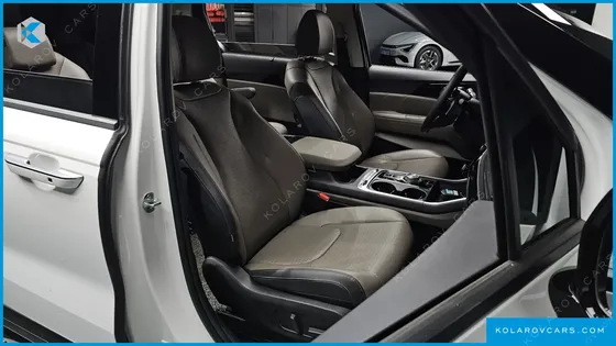 KIA CARNIVAL DIESEL 9-SEATER SIGNATURE