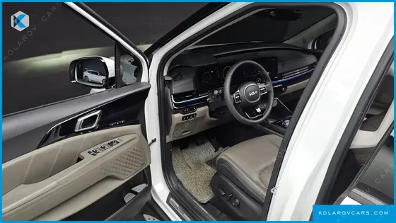 KIA CARNIVAL DIESEL 9-SEATER SIGNATURE
