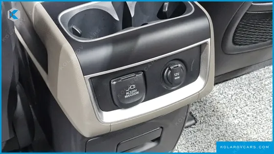 KIA CARNIVAL DIESEL 9-SEATER SIGNATURE