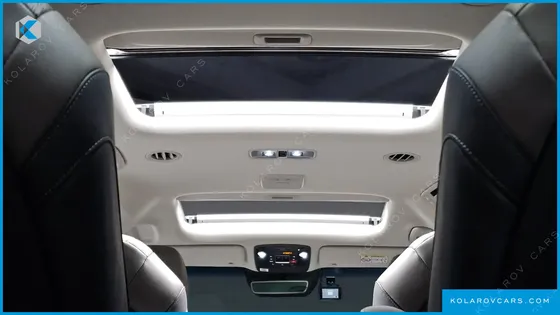 KIA CARNIVAL DIESEL 9-SEATER SIGNATURE