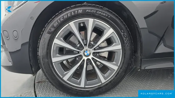 BMW 3 SERIES 320I
