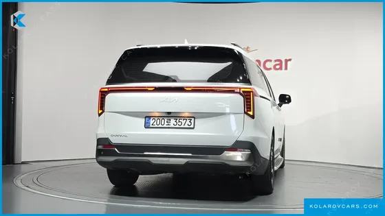 KIA CARNIVAL DIESEL 7-SEATER SIGNATURE