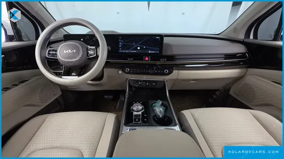 KIA CARNIVAL DIESEL 7-SEATER SIGNATURE
