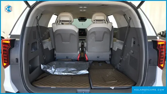 KIA CARNIVAL DIESEL 7-SEATER SIGNATURE