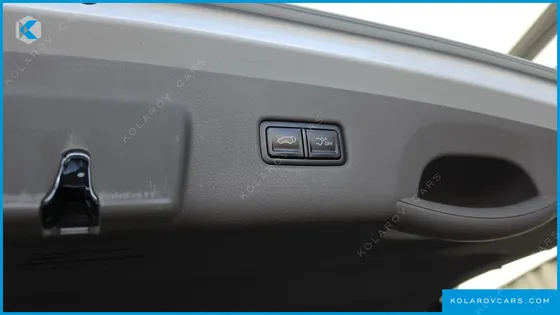KIA CARNIVAL DIESEL 7-SEATER SIGNATURE