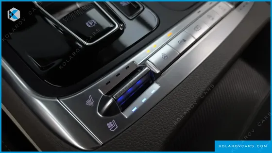 KIA CARNIVAL DIESEL 7-SEATER SIGNATURE