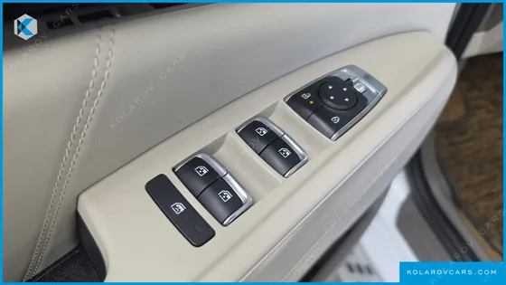 KIA CARNIVAL DIESEL 7-SEATER SIGNATURE