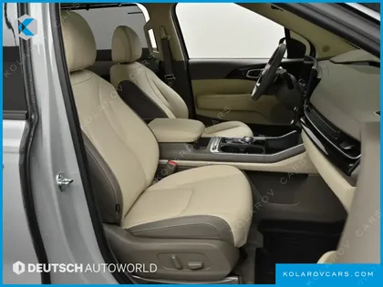 KIA CARNIVAL GASOLINE 7 SEATER X LINE