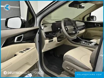 KIA CARNIVAL GASOLINE 7 SEATER X LINE