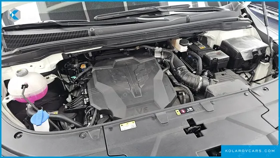 KIA CARNIVAL GASOLINE 7-SEATER NOBLESSE