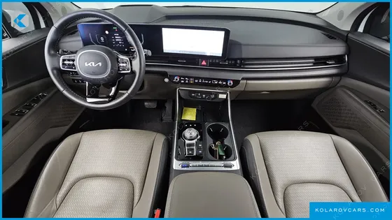 KIA CARNIVAL GASOLINE 7-SEATER NOBLESSE