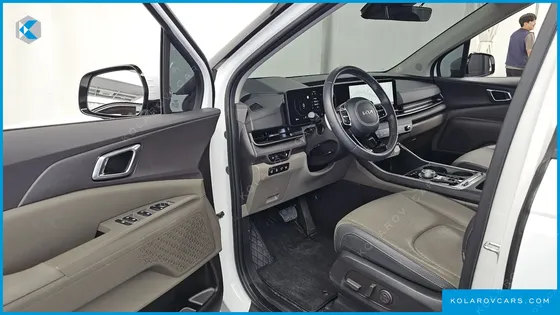 KIA CARNIVAL GASOLINE 7-SEATER NOBLESSE