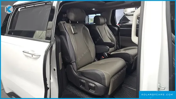 KIA CARNIVAL GASOLINE 7-SEATER NOBLESSE