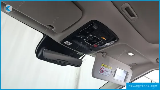 KIA CARNIVAL GASOLINE 7-SEATER NOBLESSE