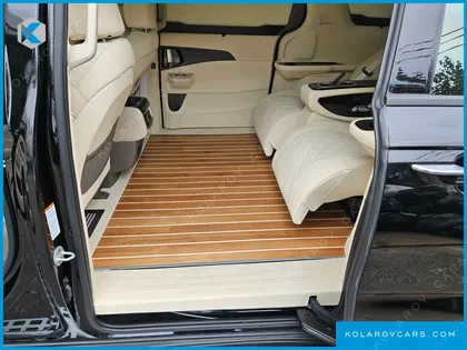 KIA CARNIVAL HEV 9-SEATER HI-LIMOUSINE (SPECIAL VEHICLE)