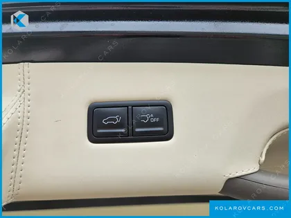 KIA CARNIVAL HEV 9-SEATER HI-LIMOUSINE (SPECIAL VEHICLE)