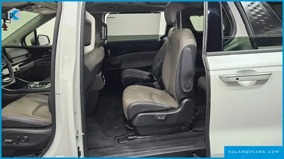 KIA CARNIVAL HEV 9SEATER SIGNATURE