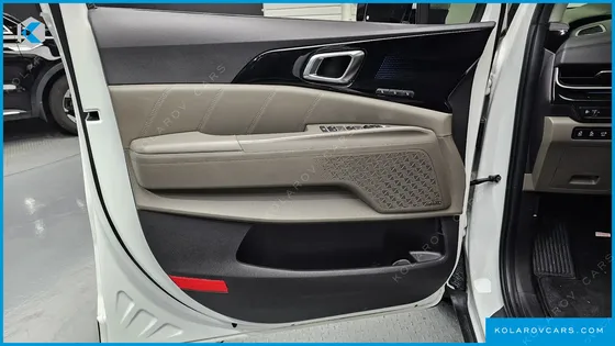 KIA CARNIVAL HEV 9SEATER SIGNATURE