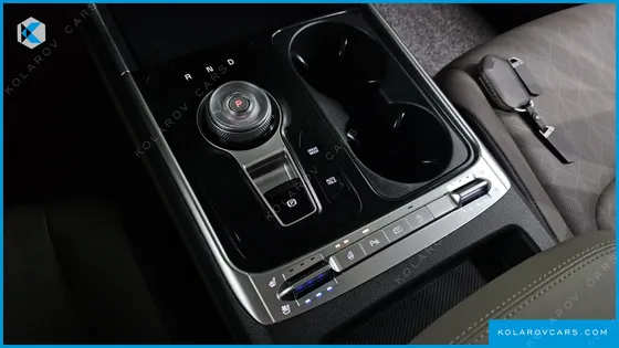 KIA CARNIVAL DIESEL 9-SEATER PRESTIGE
