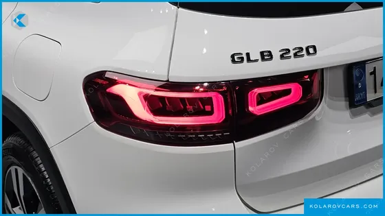 MERCEDES GLB-CLASS GLB220