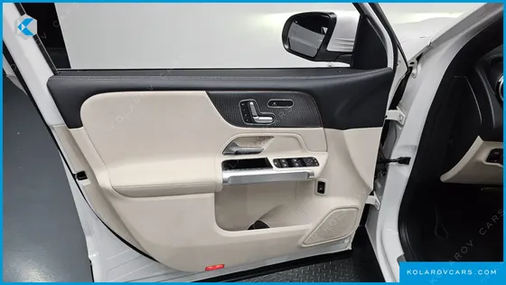 MERCEDES GLB-CLASS GLB220