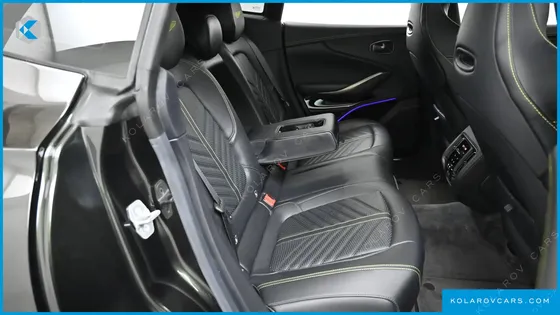 ASTON MARTIN DBX 4.0 V8 707