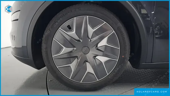 TESLA MODEL Y L LONG RANGE AWD