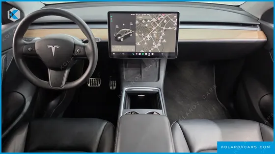 TESLA MODEL Y STANDARD RANGE RWD