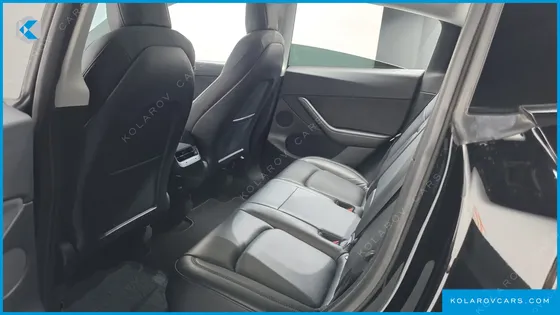 TESLA MODEL Y STANDARD RANGE RWD