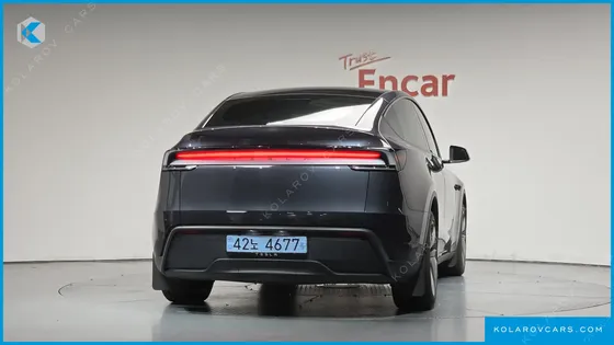 TESLA MODEL Y RWD