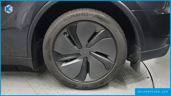 TESLA MODEL Y PREMIUM RWD