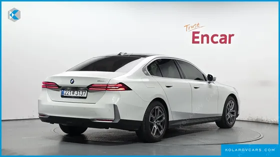BMW 5 SERIES 520I