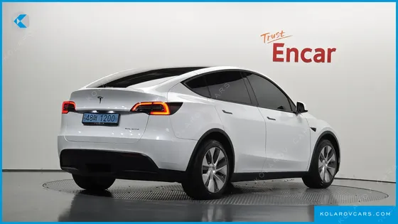 TESLA MODEL Y LONG RANGE AWD