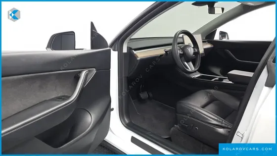 TESLA MODEL Y LONG RANGE AWD