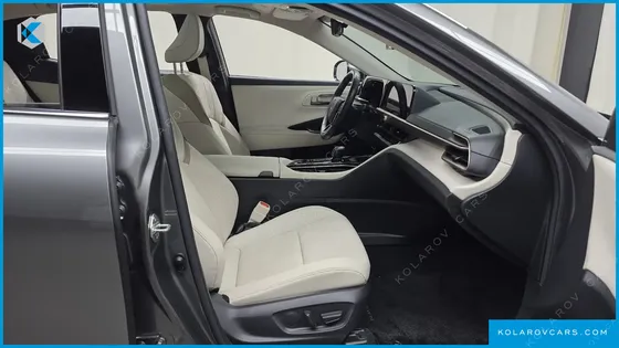 TOYOTA CROWN 2.5 4WD HYBRID