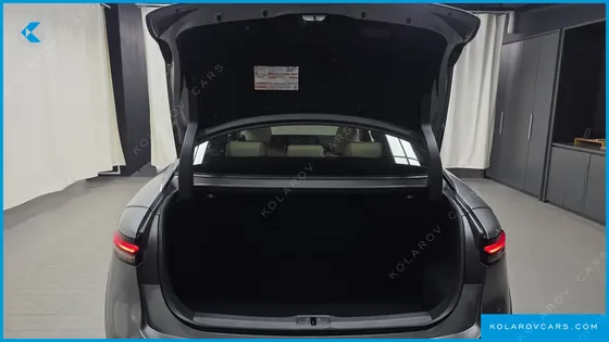 TOYOTA CROWN 2.5 4WD HYBRID