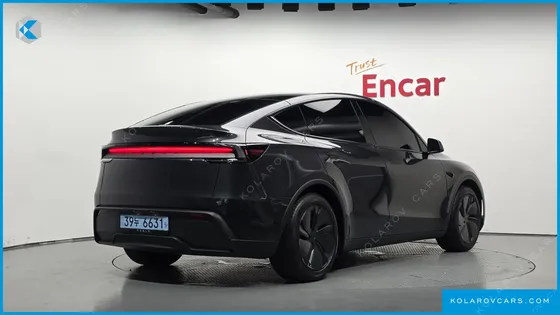 TESLA MODEL Y RWD