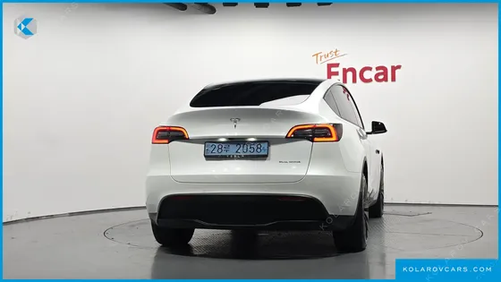 TESLA MODEL Y LONG RANGE AWD