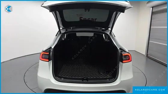 TESLA MODEL Y LONG RANGE AWD