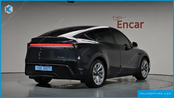 TESLA MODEL Y LONG RANGE AWD