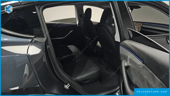 TESLA MODEL Y LONG RANGE AWD
