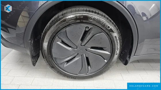 TESLA MODEL Y PREMIUM RWD