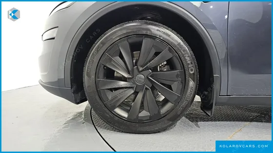TESLA MODEL Y RWD
