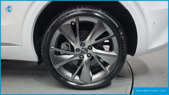 GENESIS GV70 2.5T GASOLINE 2WD