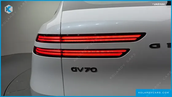 GENESIS GV70 2.5T GASOLINE 2WD