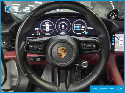 PORSCHE TAYCAN TURBO