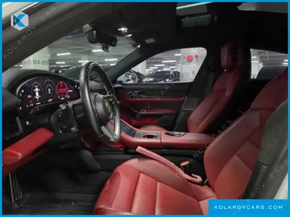 PORSCHE TAYCAN TURBO