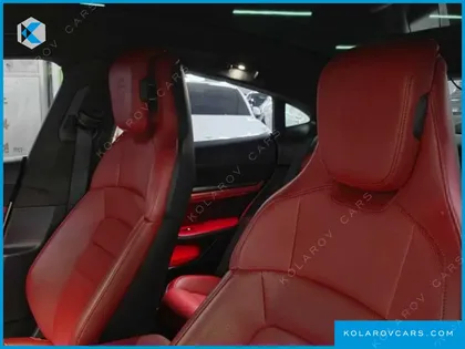 PORSCHE TAYCAN TURBO